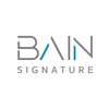 Entreprise Bain signature, écriture grise et bleu sur fond blanc