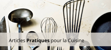 Ustensiles de cuisine essentiels alignés sur un plan de travail.