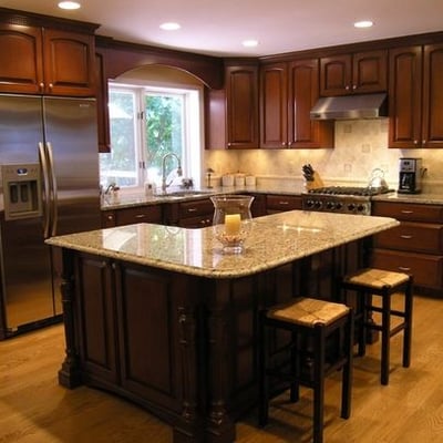 ilot-de-cuisine-en-l-meubles-de-cuisine-decorer-cuisine-idees-solutions-trucs_conseils_comment_decoration_design_interieur_ameublement_quebec_canada