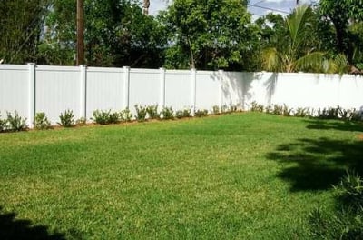 mesurer-mesures-outdooring-amenager-meubler-decorer-eclairer-exterieur-cour-arriere-jardin-pieces-exterieures-espace-exterieur-meubles-exterieurs-decorer-idees-solutions-trucs_conseils_comment_decoration_design_interieur_ameublement_quebec_canada