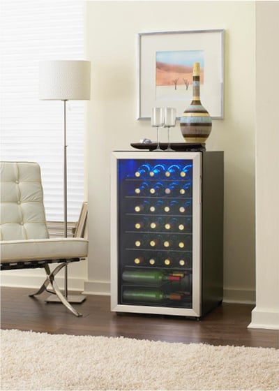 tanguay-cellier-economique-refroidisseur-vin-danby-36-bouteilles-decorer-cuisine-idees-solutions-trucs_conseils_comment_decoration_design_interieur_ameublement_quebec_canada