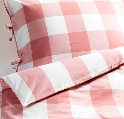 ikea_gingham-2-style_decor_decoration_preppy-classique-nautique-bcbg_ameublement_quebec_canada