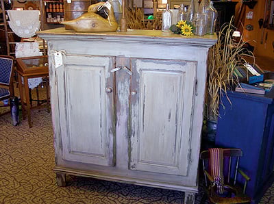 l_authentique-reproductions-meubles-style_decor_decoration_chabby_chic_ameublement_quebec_canada