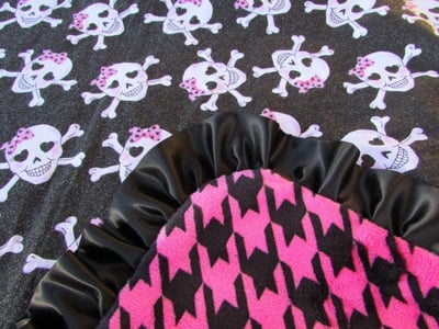 squelettes-rose_style_decor_punk_ameublement_quebec_canada