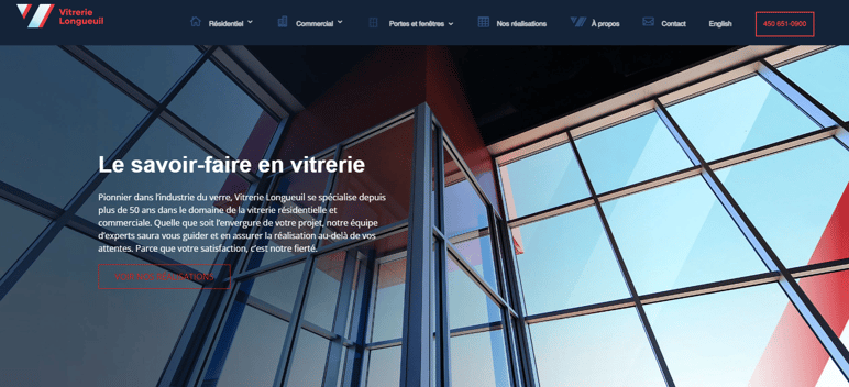 Façade vitrée moderne illustrant le savoir-faire de Vitrerie Longueuil, entreprise spécialisée en vitrerie résidentielle et commerciale sur la Rive-Sud depuis plus de 50 ans