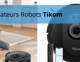 Aspirateurs Robots Tikom avec télécommande, application mobile et fonction serpillère, illustrés dans un salon moderne