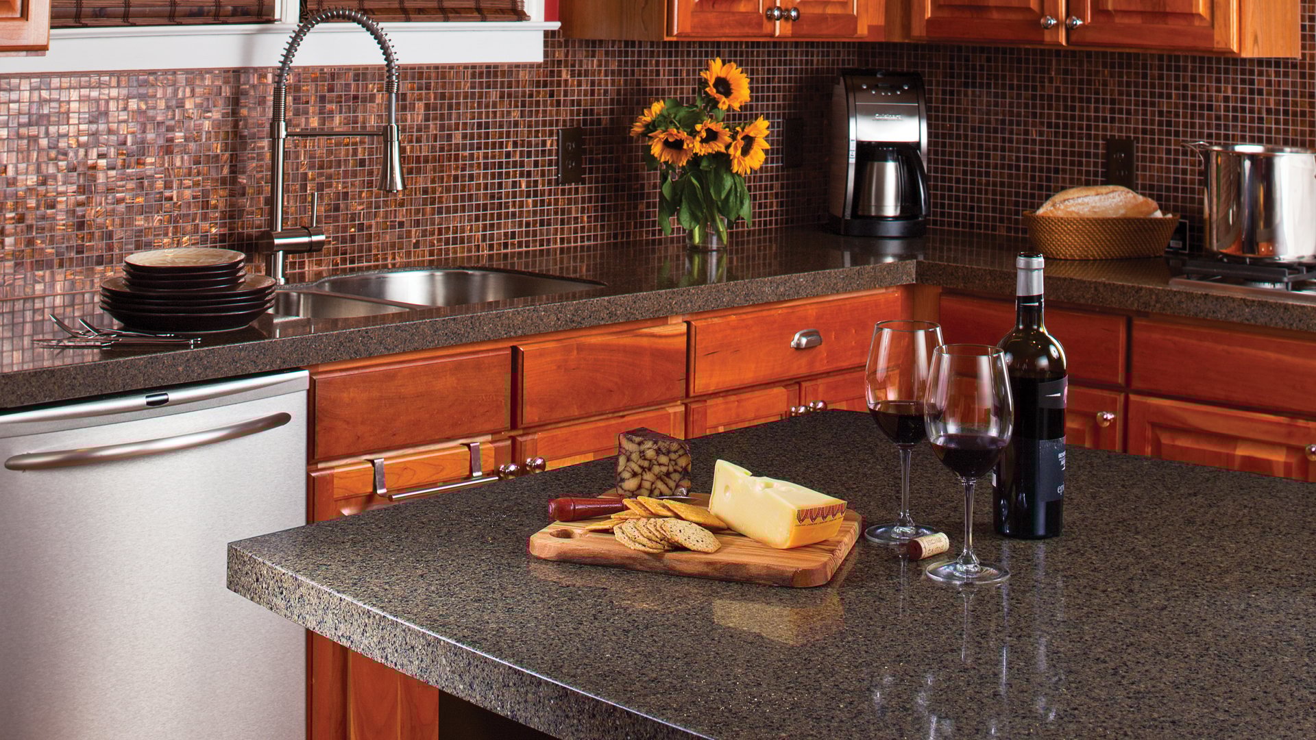 comptoir-de-granit-decorer-cuisine-idees-solutions-trucs_conseils_comment_decoration_design_interieur_ameublement_quebec_canada