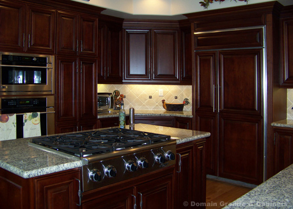 armoires-acajou-cerisier-armoires-de-cuisine-decorer-cuisine-idees-solutions-trucs_conseils_comment_decoration_design_interieur_ameublement_quebec_canada