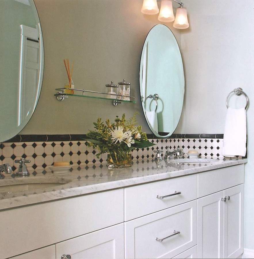armoires-de-cuisine-dans-salle-de-bain-home_staging_trucs_conseils_comment_cours_home_staging_decoration_design_interieur_ameublement_quebec_canada