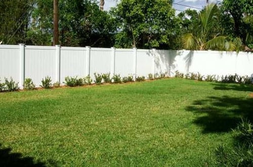 mesurer-mesures-outdooring-amenager-meubler-decorer-eclairer-exterieur-cour-arriere-jardin-pieces-exterieures-espace-exterieur-meubles-exterieurs-decorer-idees-solutions-trucs_conseils_comment_decoration_design_interieur_ameublement_quebec_canada