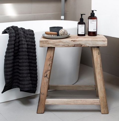 chaise-banc-idees-solutions-rangement-salle-de-bain-decoration-meubles-quebec-canada
