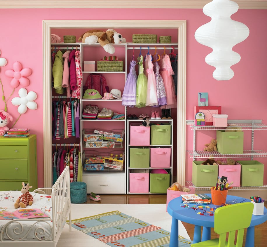 chambre-enfant-table-jeu-bien-eclairee-comment-eclairer-decorer_deco_idees_solutions_trucs_conseils_comment_decoration_interieure_design_interieur_ameublement_quebec_canada