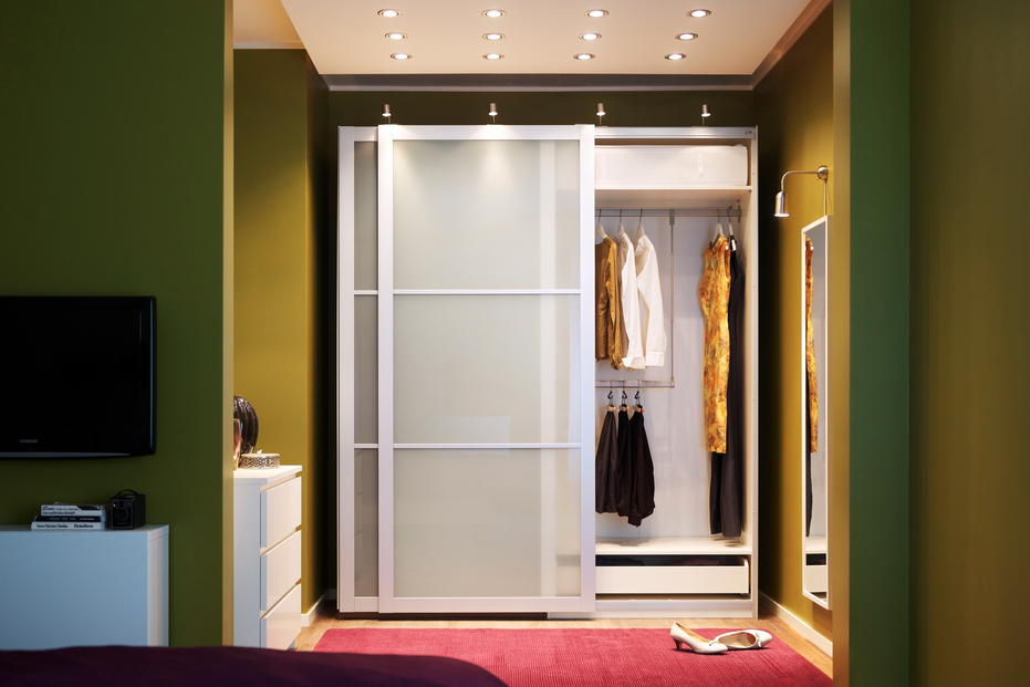 eclairage-revetement-plancher-garde-robe—piece-rangement-epuration-organisation-decorer_deco_idees_solutions_trucs_conseils_comment_decoration_interieure_design_interieur_ameublement_quebec_canada
