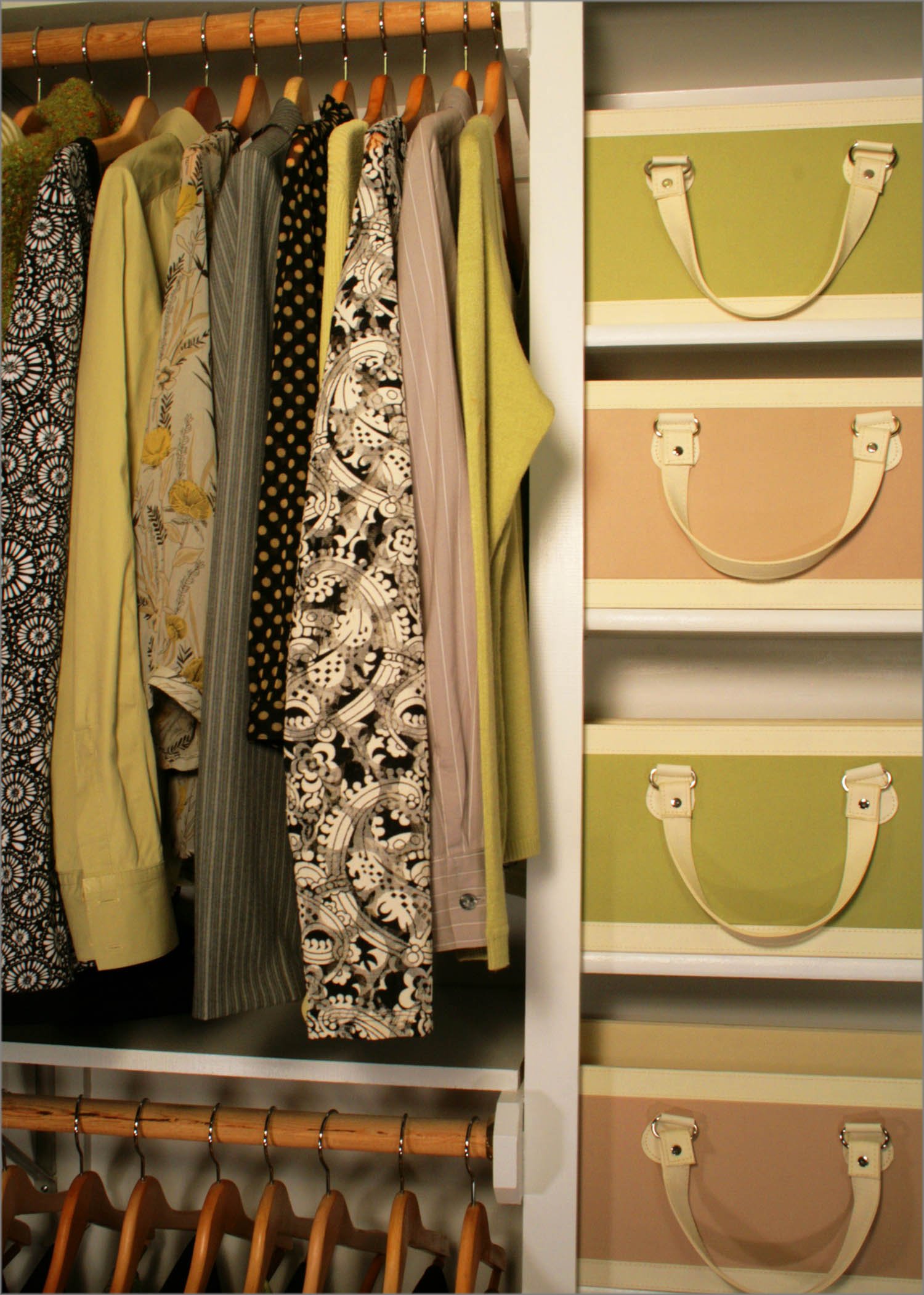 garde-robe—menage-tri-rangement-epuration-maison-menage-organisation-minimalisme-decorer_deco_idees_solutions_trucs_conseils_comment_decoration_interieure_design_interieur_ameublement_quebec_canada