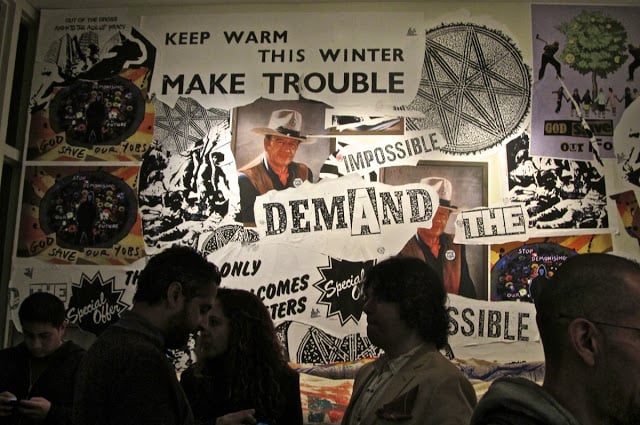 jamie_reid_mur_collage_style_decor_decoration_post-moderne_punk_ameublement_quebec_canada