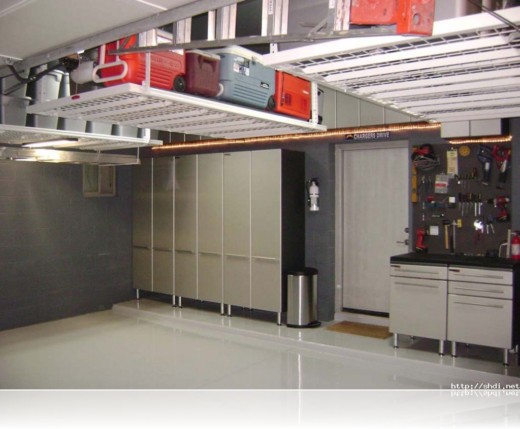 plafond-espace-vertical-rangement-menage-tri-epuration-decorer_deco_idees_solutions_trucs_conseils_comment_decoration_interieure_design_interieur_ameublement_quebec_canada