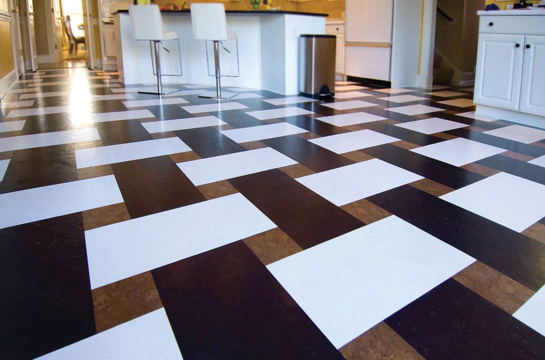 vinyle-tuile-design_plancher_revetement-de-plancher_decorer_deco_idees_solutions_trucs_conseils_comment_decoration_interieure_design_interieur_ameublement_quebec_canada