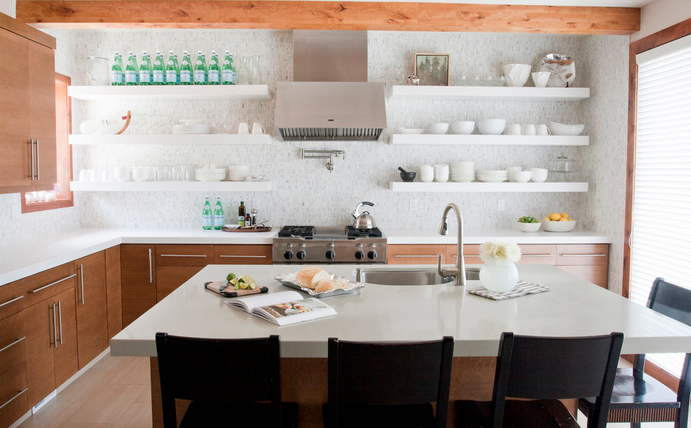 étagère—flottante-menage-tri-rangement-epuration-maison-menage-organisation-minimalisme-decorer_deco_idees_solutions_trucs_conseils_comment_decoration_interieure_design_interieur_ameublement_quebec_canada